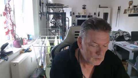 Snapshot of deinprinz2312 chatting on 15, 3, 2026 deinprinz2312 online show from 15, 3, 2026