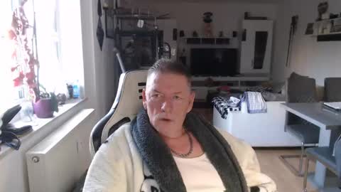 Snapshot of deinprinz2312 chatting on 18, 3, 2026 deinprinz2312 online show from 18, 3, 2026