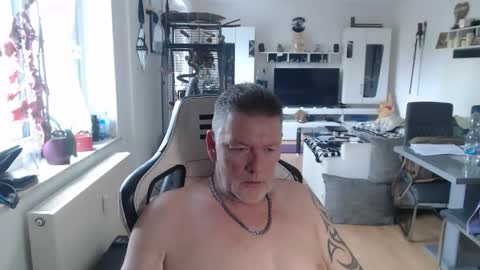 Snapshot of deinprinz2312 chatting on 21, 3, 2026 deinprinz2312 online show from 21, 3, 2026