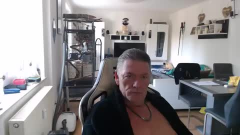 Snapshot of deinprinz2312 chatting on 8, 6, 2026 deinprinz2312 online show from 8, 6, 2026