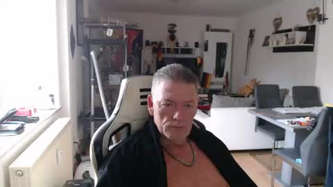 Snapshot of deinprinz2312 chatting on 15, 6, 2026 deinprinz2312 online show from 15, 6, 2026