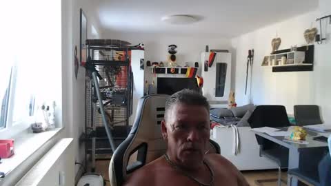 Snapshot of deinprinz2312 chatting on 25, 6, 2026 deinprinz2312 online show from 25, 6, 2026