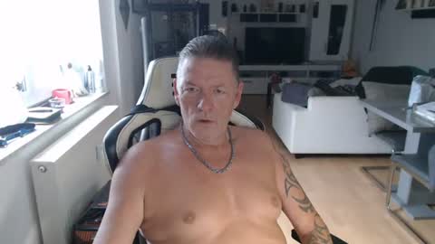 Snapshot of deinprinz2312 chatting on 6, 7, 2026 deinprinz2312 online show from 6, 7, 2026