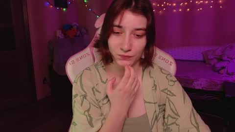 Snapshot of deizysweet chatting on 5, 1, 2025 Princess Potato online show from 5, 1, 2025