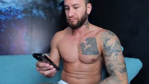 Snapshot of delessandro_world chatting on 7, 6, 2026 Delessandro online show from 7, 6, 2026