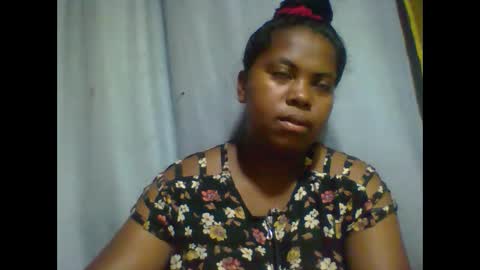 deliah712909 online show from 10, 3, 2025