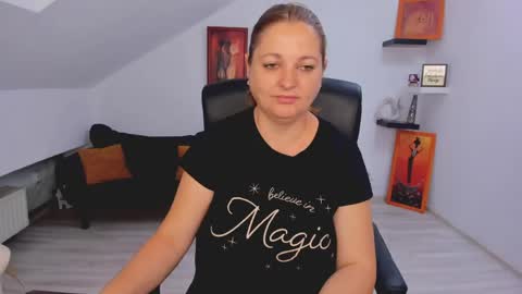 Snapshot of deliciouslolly chatting on 10, 6, 2026 DeliciousLolly online show from 10, 6, 2026