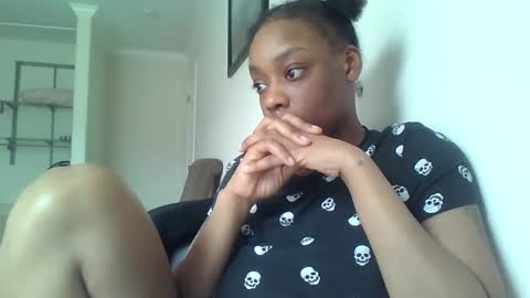 Snapshot of delightfuldark chatting on 2, 2, 2025 delightfuldark online show from 2, 2, 2025