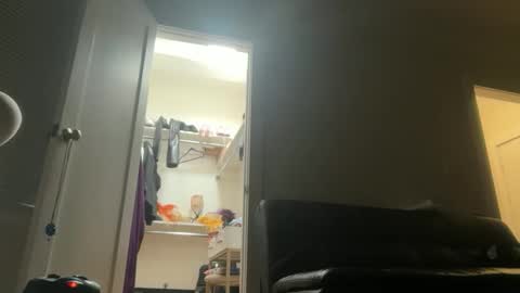 Snapshot of delightfuldark chatting on 8, 6, 2026 delightfuldark online show from 8, 6, 2026