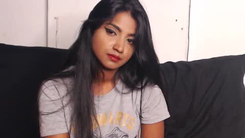 Delilah Blaze online show from 18, 2, 2025