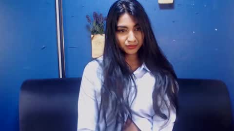 Delilah Blaze online show from 11, 3, 2025