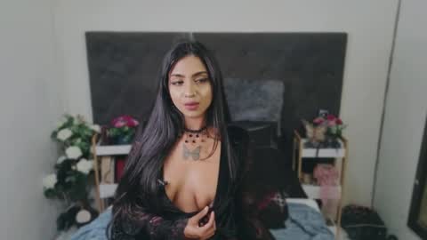 Snapshot of delilah_blazee chatting on 2, 7, 2026 Delilah Blaze online show from 2, 7, 2026