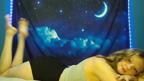 DelilaLove3412 online show from 28, 2, 2025