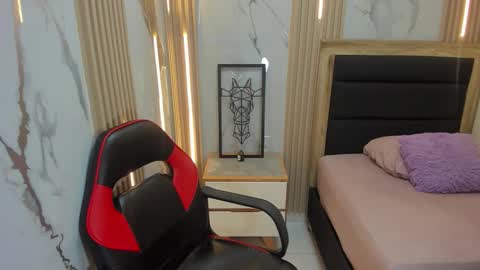 delilaquinn online show from 17, 10, 2025