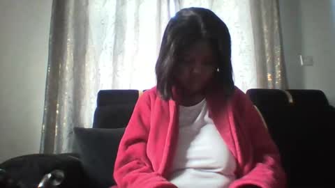 dellarine517299 online show from 19, 1, 2026