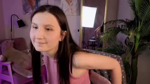 Snapshot of delora_lu chatting on 25, 9, 2025 Delora online show from 25, 9, 2025