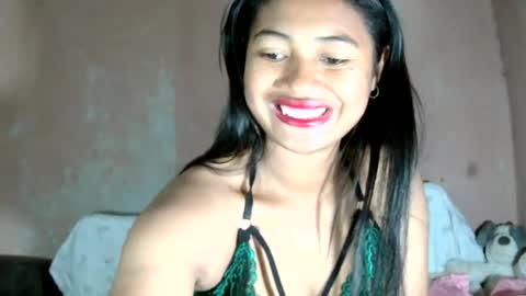 Snapshot of delorahoneyy chatting on 20, 7, 2026 Angels online show from 20, 7, 2026
