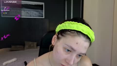 Snapshot of demi_loran chatting on 9, 3, 2025 DEMI online show from 9, 3, 2025