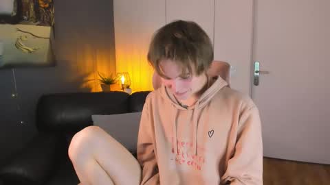 Snapshot of demianenglen chatting on 28, 3, 2026 demianenglen online show from 28, 3, 2026