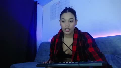 Snapshot of dena_k_ chatting on 5, 10, 2025 Dena k s online show from 5, 10, 2025