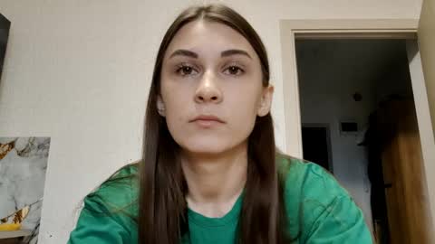 Mia online show from 19, 4, 2026