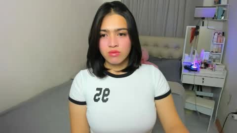 Snapshot of dencyleander chatting on 3, 5, 2026 Demi online show from 3, 5, 2026