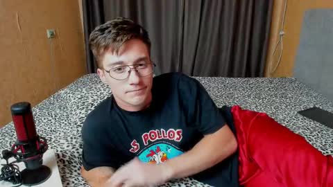 Snapshot of deni_boy99 chatting on 24, 9, 2025 Deni online show from 24, 9, 2025