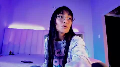 Snapshot of denightjones chatting on 4, 7, 2026 denightjones online show from 4, 7, 2026