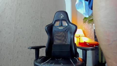 dennis_cox_ online show from 21, 1, 2025