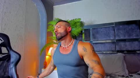 dennis_cox_ online show from 28, 2, 2025