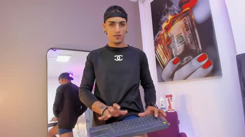 Dennis Kinsey online show from 7, 4, 2026