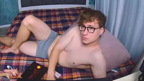 Dennis online show from 6, 10, 2025