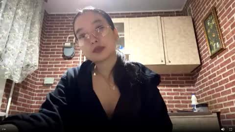 Emma online show from 1, 10, 2025