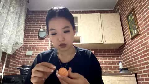 Emma online show from 4, 11, 2025