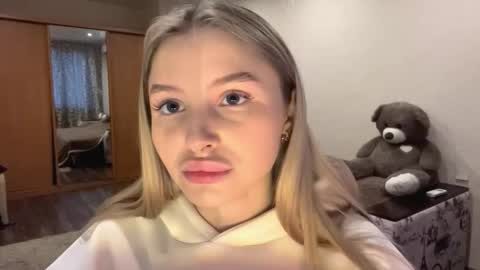 Vi  Victoria online show from 19, 10, 2025