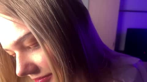 Luna online show from 13, 3, 2026