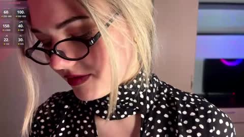 Luna online show from 4, 6, 2026