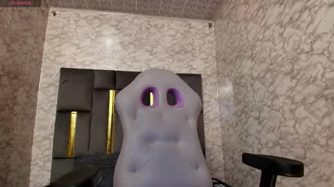 Snapshot of dereck_monroe chatting on 6, 1, 2026 Dereck online show from 6, 1, 2026