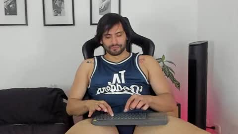 Snapshot of dereck_vega chatting on 23, 7, 2026 Dereck Vega online show from 23, 7, 2026