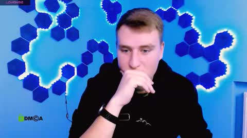 derek_hawk_ online show from 3, 12, 2025