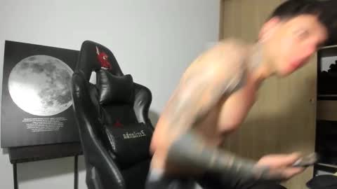 derekmuller11 online show from 27, 3, 2026