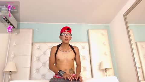 derekwildx online show from 12, 3, 2025