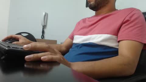 Snapshot of derrik_ chatting on 22, 12, 2024 online show from 22, 12, 2024