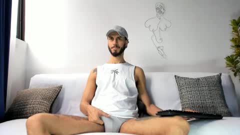 Snapshot of derrymaster chatting on 29, 4, 2026 JhimyMaster online show from 29, 4, 2026