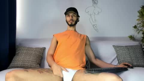Snapshot of derrymaster chatting on 19, 5, 2026 JhimyMaster online show from 19, 5, 2026