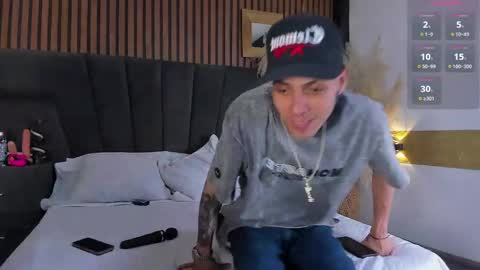 derrymeyers online show from 8, 4, 2026