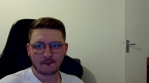 Snapshot of dervechi chatting on 4, 6, 2026 dervechi online show from 4, 6, 2026