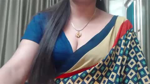 Snapshot of desimaisa130 chatting on 25, 12, 2024 Maisa online show from 25, 12, 2024
