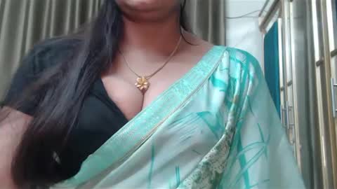 Snapshot of desimaisa130 chatting on 4, 1, 2025 Maisa online show from 4, 1, 2025