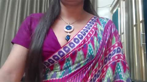 Snapshot of desimaisa130 chatting on 9, 1, 2025 Maisa online show from 9, 1, 2025